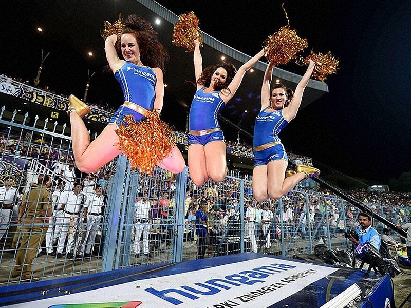 Mumbai Indians Beautiful Cheerleaders